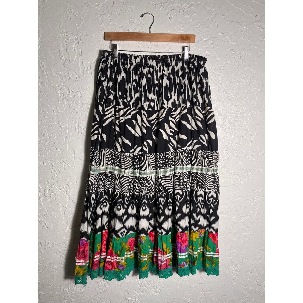 Elementz Woman 1X Boho Tiered Midi Skirt Black White Floral Trim 100% Cotton
